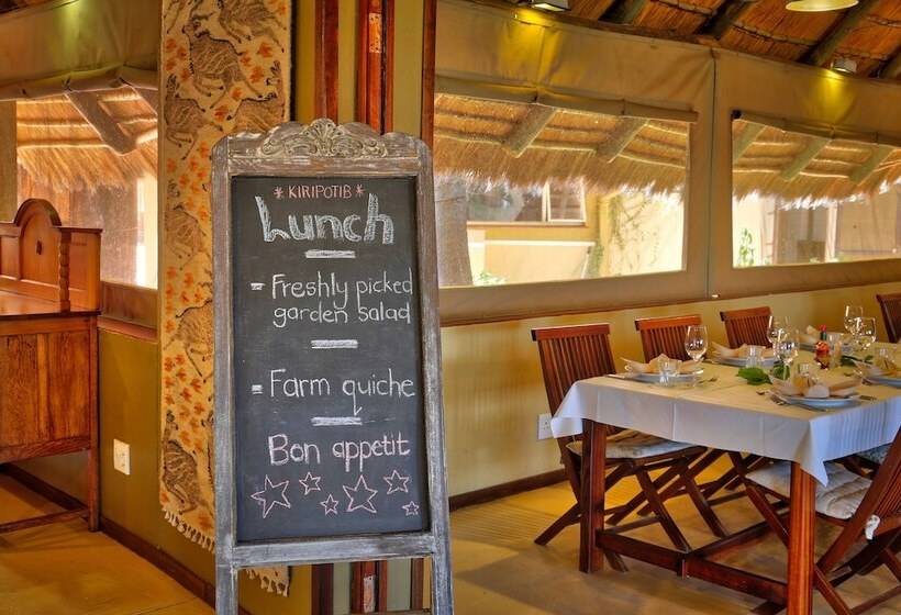 هتل Guest Farm Kiripotib