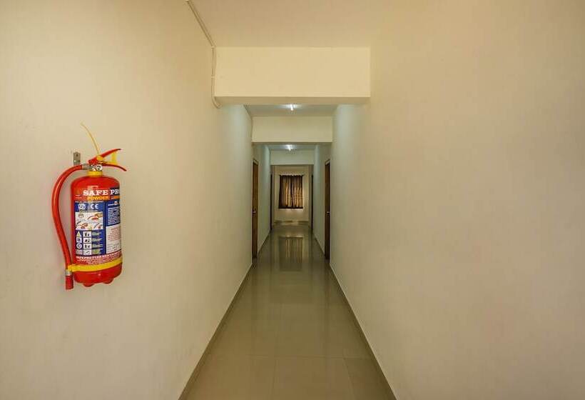 فندق Oyo 24850 Stay Zone