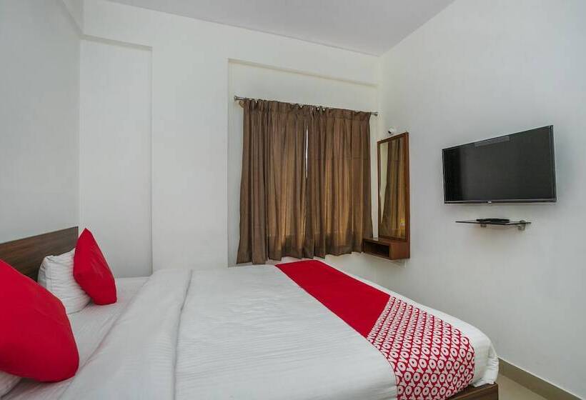 فندق Oyo 24850 Stay Zone