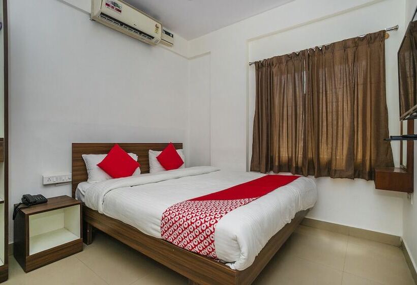 فندق Oyo 24850 Stay Zone