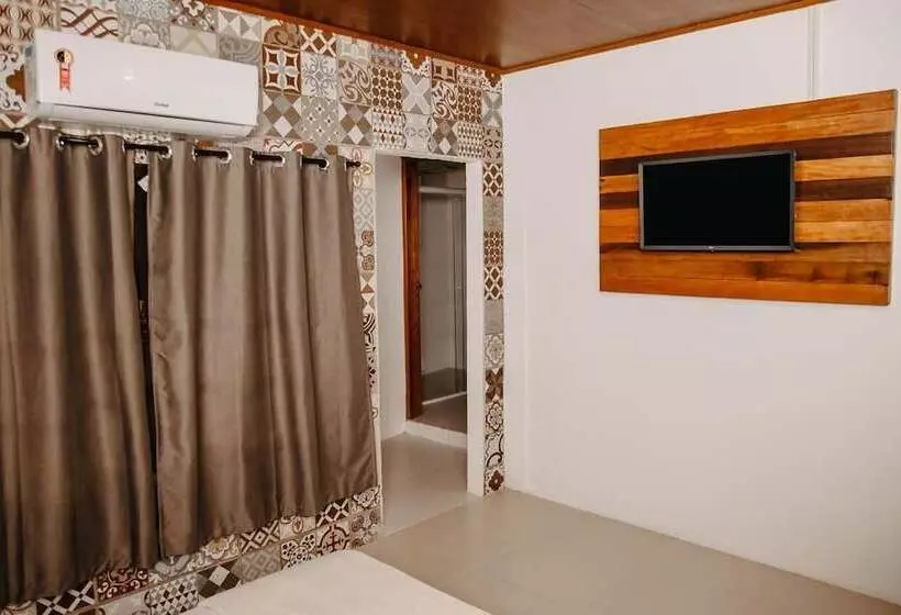 Hotelli Pousada Quatro Estrelas