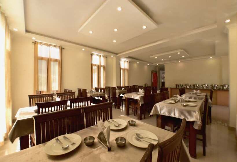 ホテル Soulful Sojourns By Oyo Rooms