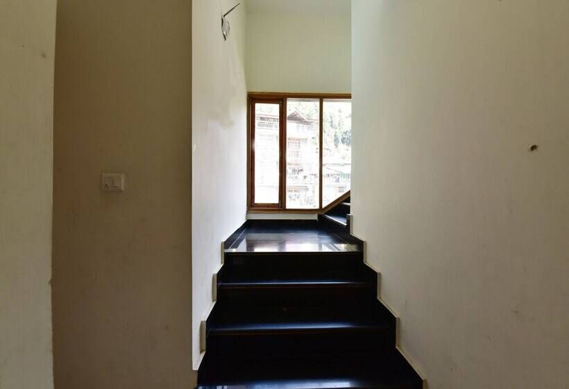 ホテル Soulful Sojourns By Oyo Rooms