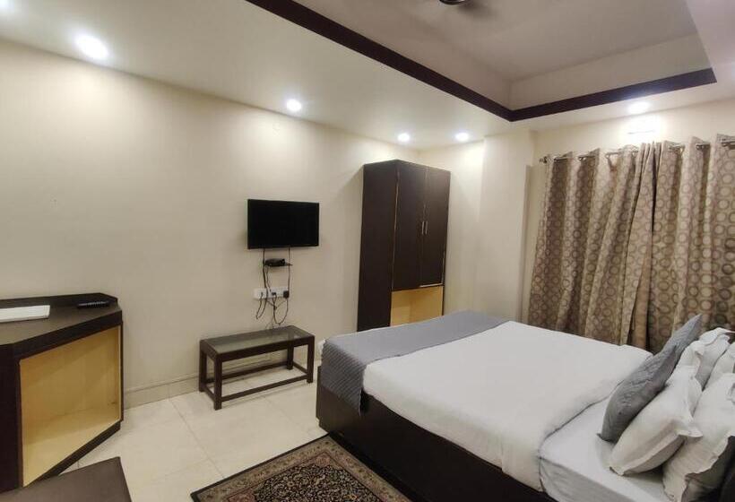 هتل Chas Swastik Regency