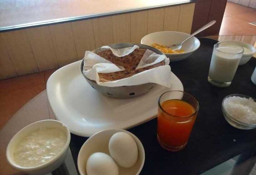 هتل Chas Swastik Regency