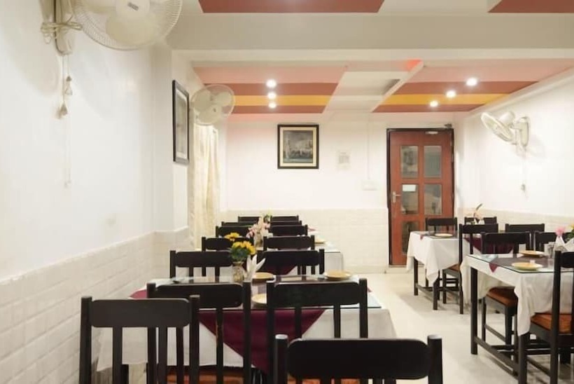 هتل Chas Swastik Regency