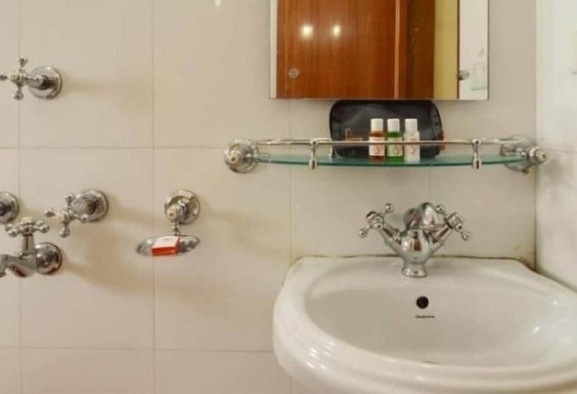 هتل Chas Swastik Regency