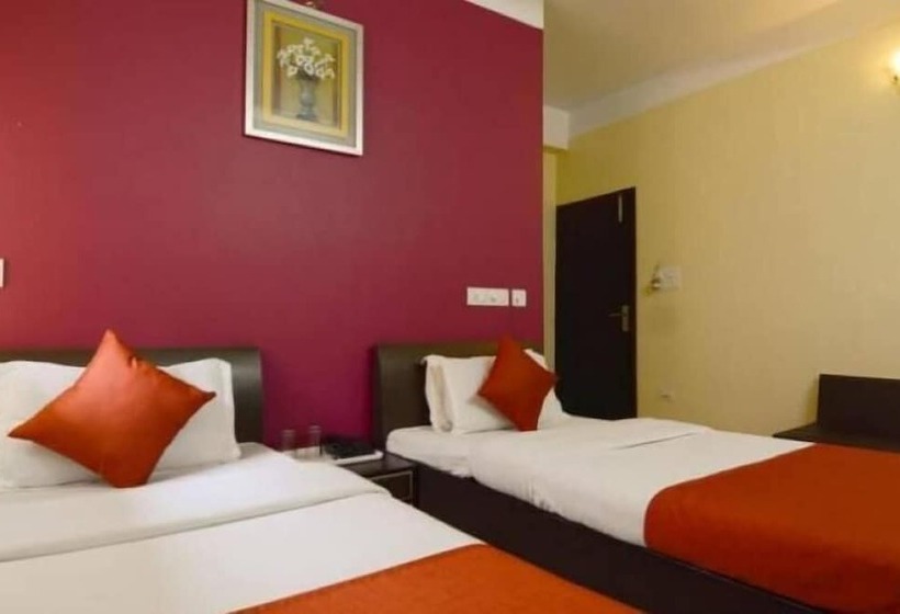 هتل Chas Swastik Regency