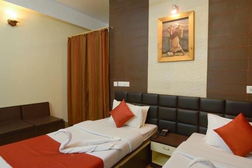 هتل Chas Swastik Regency