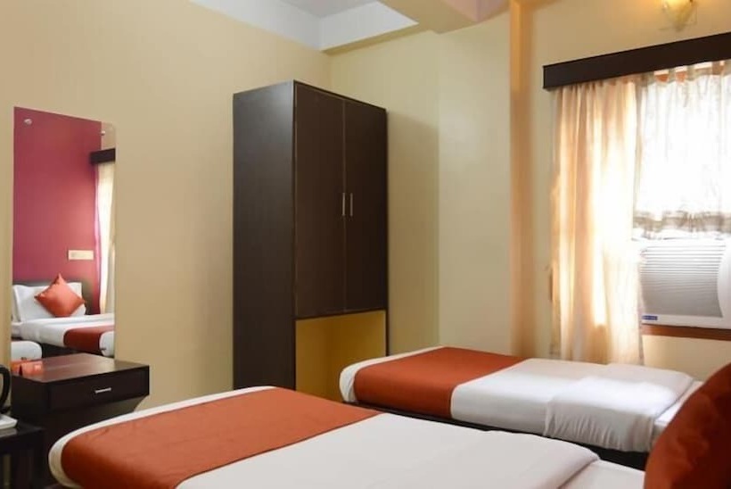 هتل Chas Swastik Regency