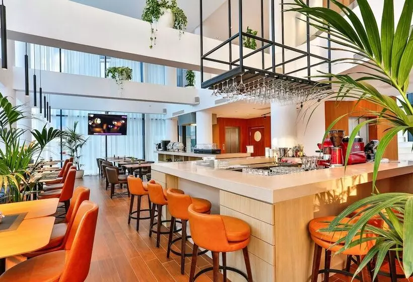 هتل Villa Dvor Kornic