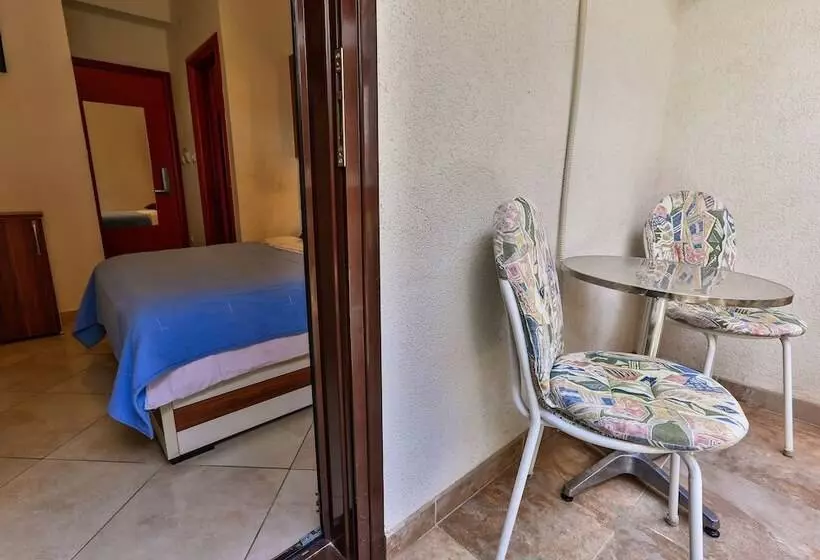 هتل Villa Dvor Kornic