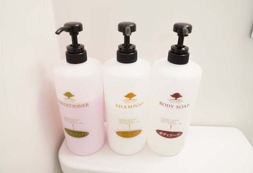 Metro Hanazonocho Apartment 2