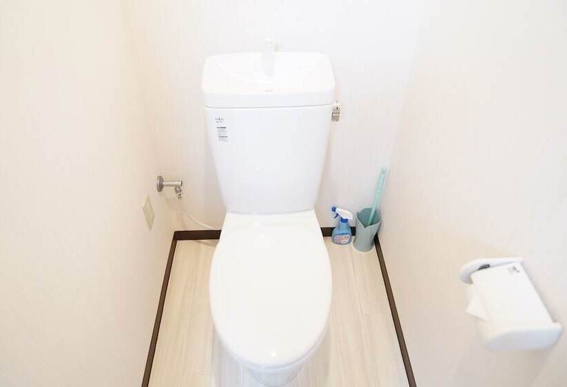 Metro Hanazonocho Apartment 2