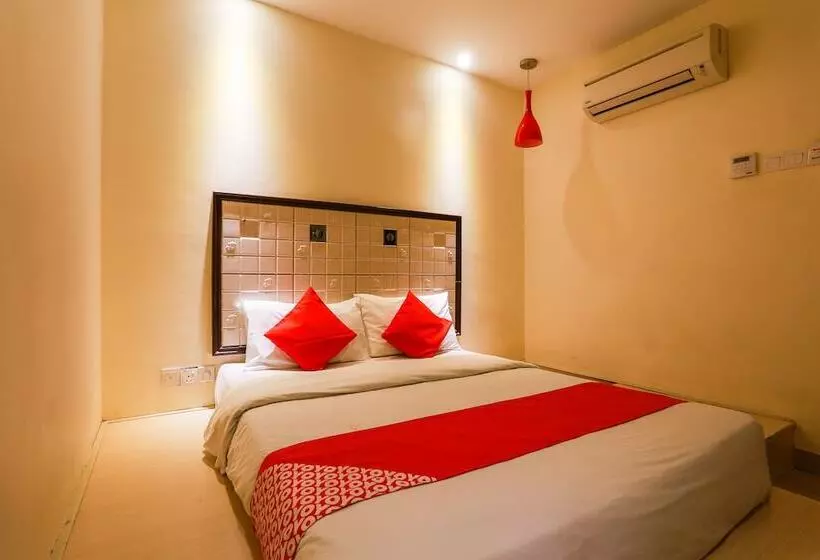 OYO 763 Tazara Hotel