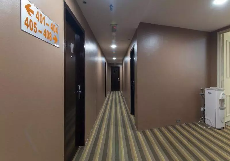OYO 763 Tazara Hotel