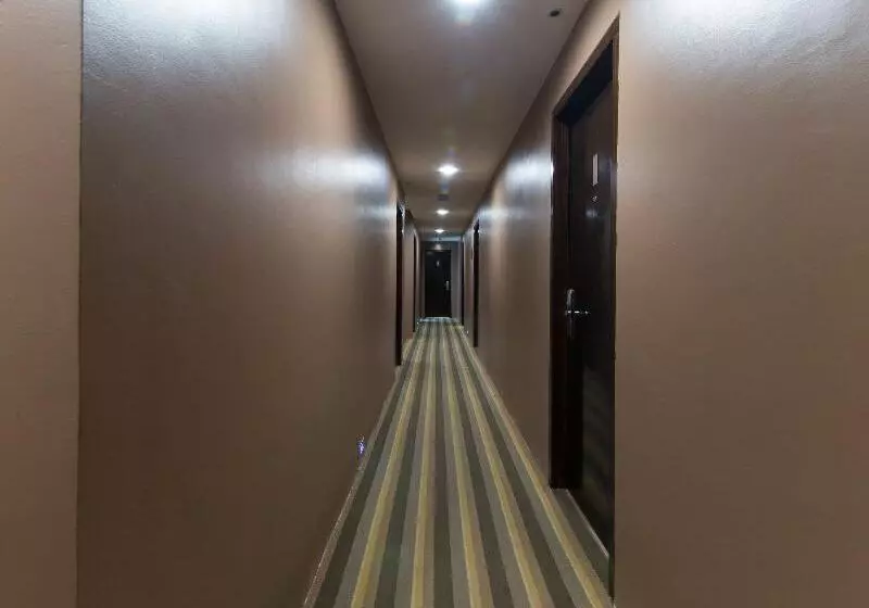 OYO 763 Tazara Hotel