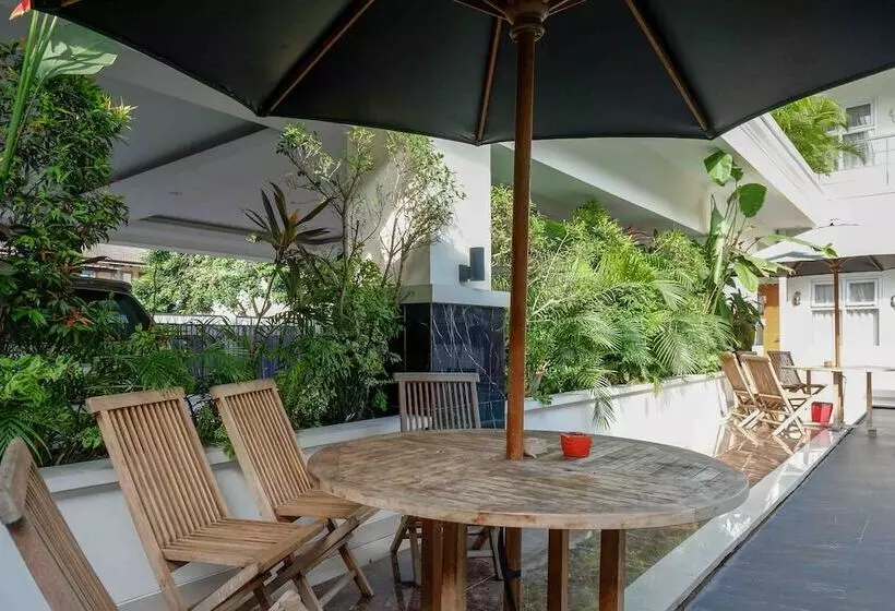 Urbanview Hotel Syariah Casa Azmya Yogyakarta