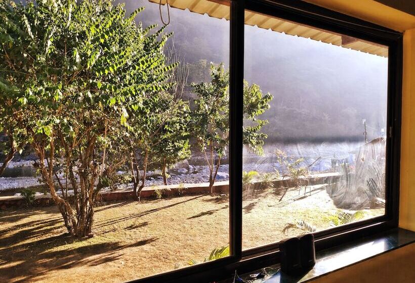 Garud Chatti River Resort