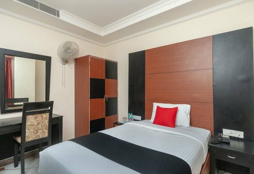 فندق Capital O 8145 Emarald