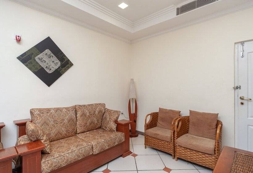 فندق Capital O 8145 Emarald