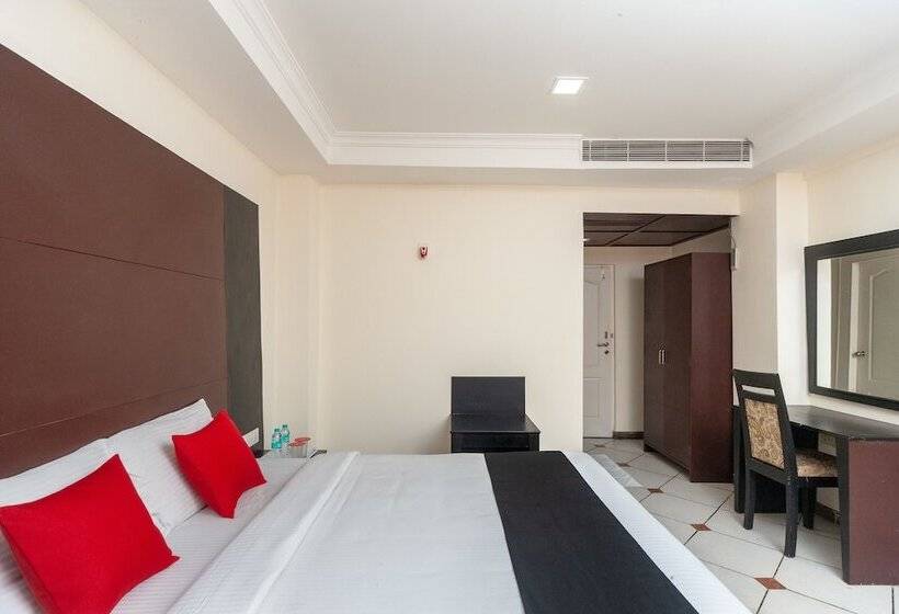 فندق Capital O 8145 Emarald