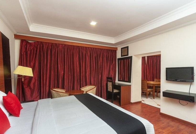 فندق Capital O 8145 Emarald