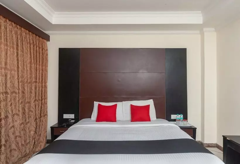 هتل Capital O 8145 Emarald