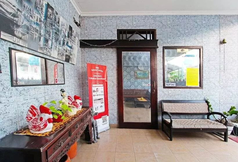 ホテル Trihakso Guest House Near Kaliurang Redpartner