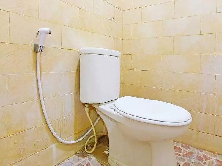 ホテル Trihakso Guest House Near Kaliurang Redpartner