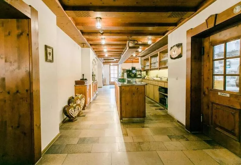 Hotelli Landgasthof Zum Herz