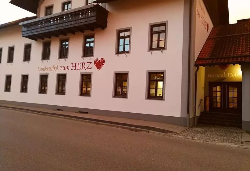 Hotelli Landgasthof Zum Herz