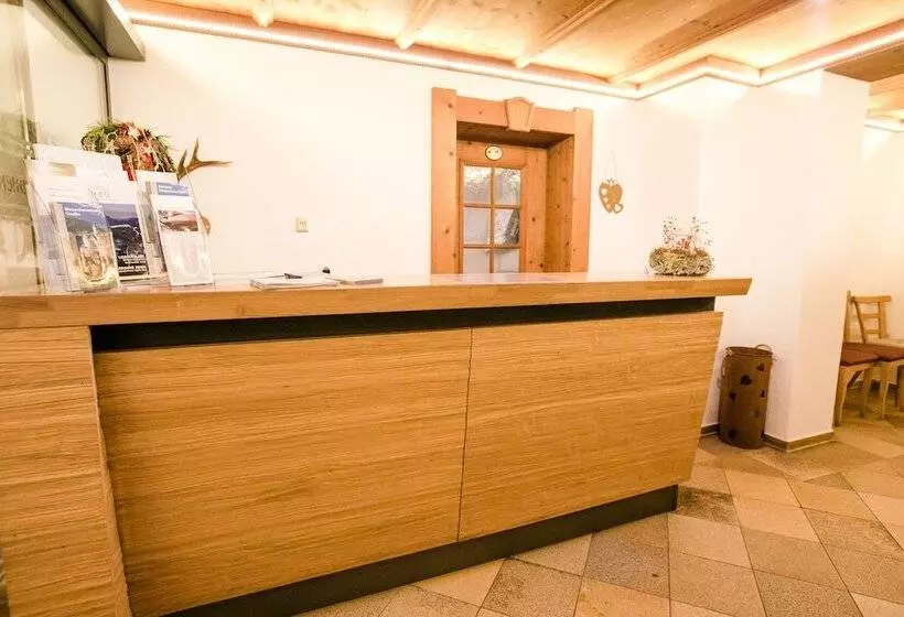 Hotelli Landgasthof Zum Herz