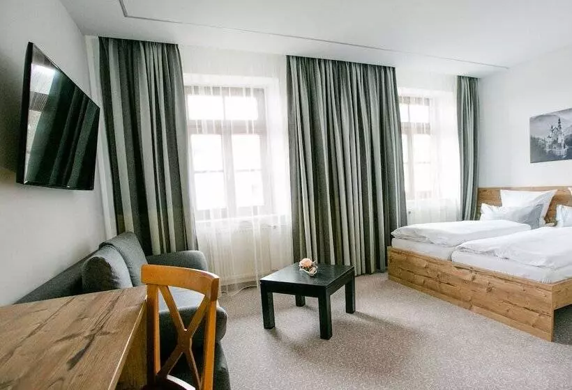 Hotelli Landgasthof Zum Herz