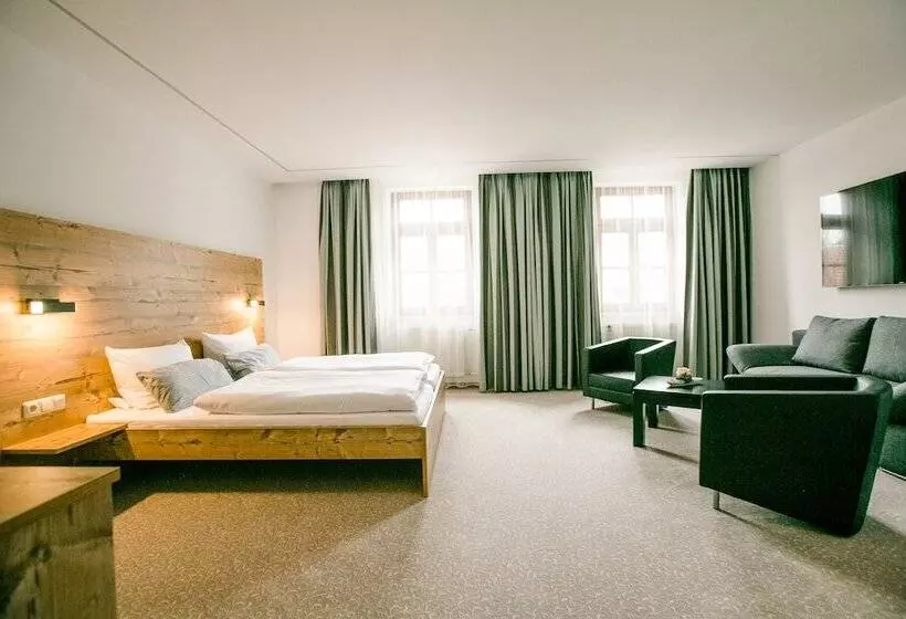 Hotelli Landgasthof Zum Herz