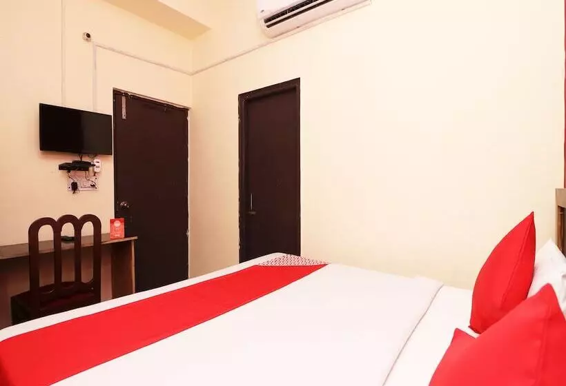 هتل Mehak Palace By Oyo Rooms