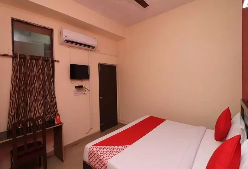 هتل Mehak Palace By Oyo Rooms