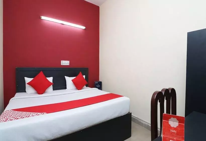 هتل Mehak Palace By Oyo Rooms