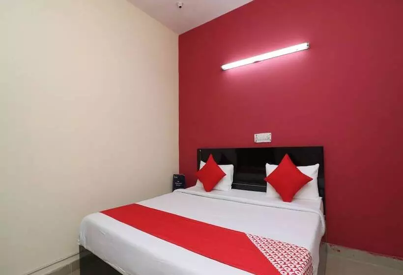 هتل Mehak Palace By Oyo Rooms