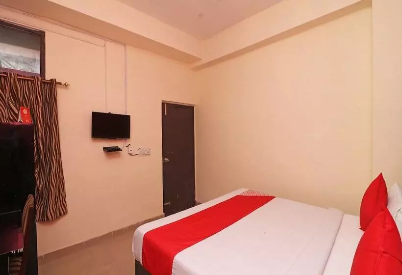 هتل Mehak Palace By Oyo Rooms
