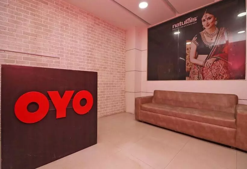 هتل Mehak Palace By Oyo Rooms