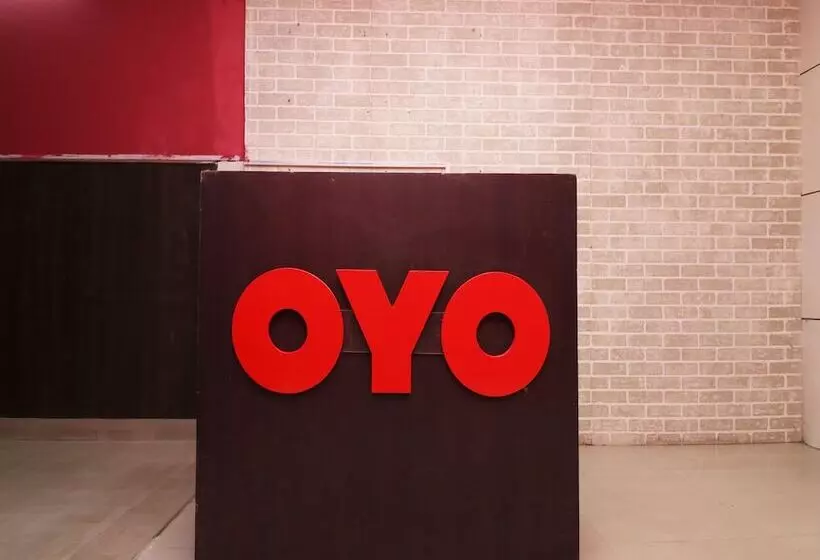 هتل Mehak Palace By Oyo Rooms