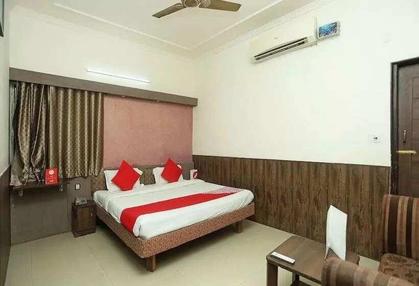 ホテル Sai President By Oyo