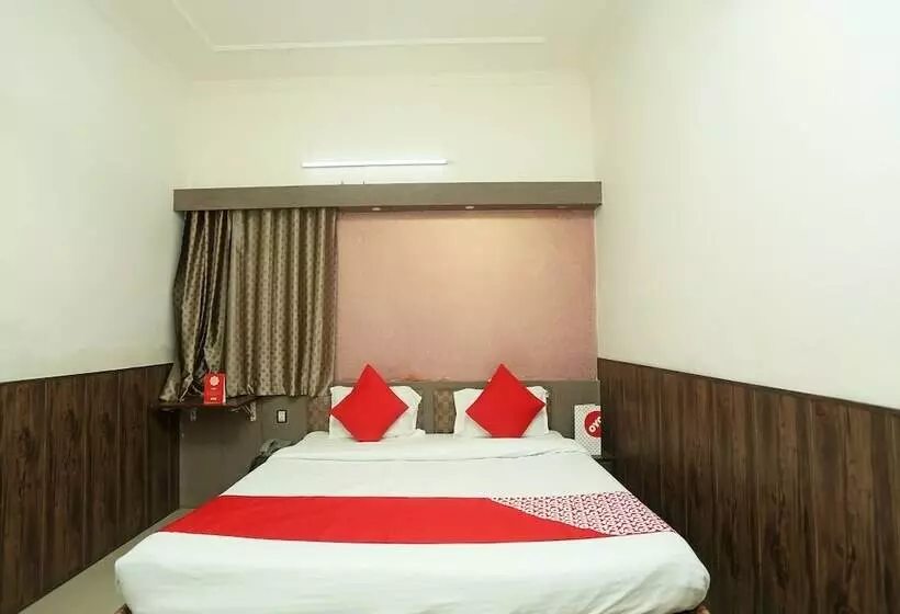 ホテル Sai President By Oyo