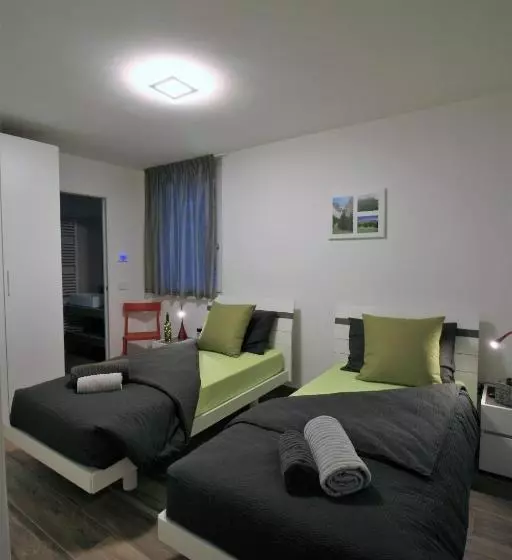 La Costa Bed & Breakfast