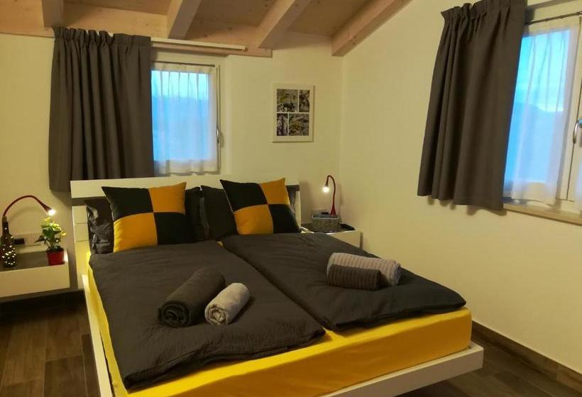 La Costa Bed & Breakfast