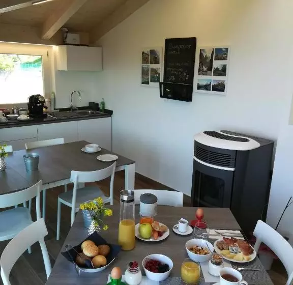 La Costa Bed & Breakfast