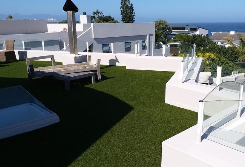 פנסיון 115 On Beachy Head Drive Guest House