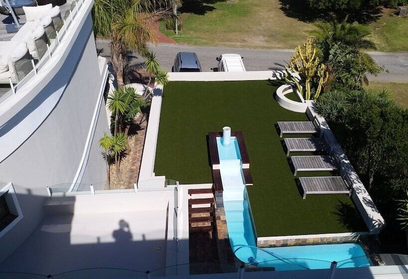 פנסיון 115 On Beachy Head Drive Guest House