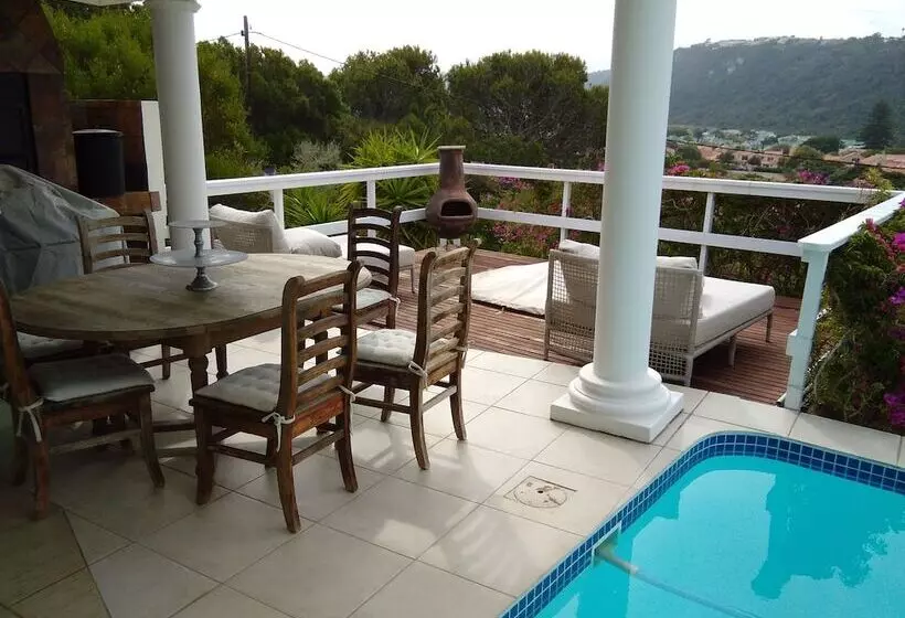 پانسیون 115 On Beachy Head Drive Guest House